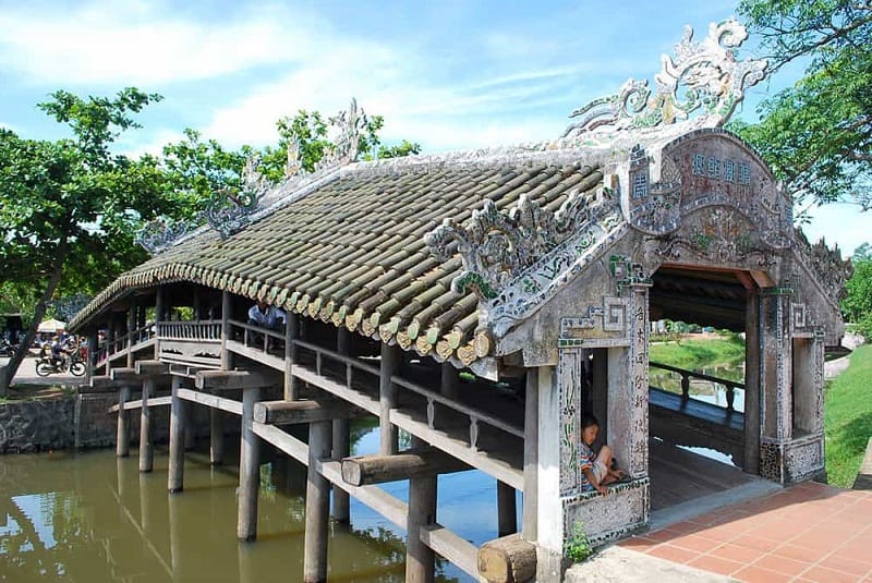 Thanh Toan Bridge vncars